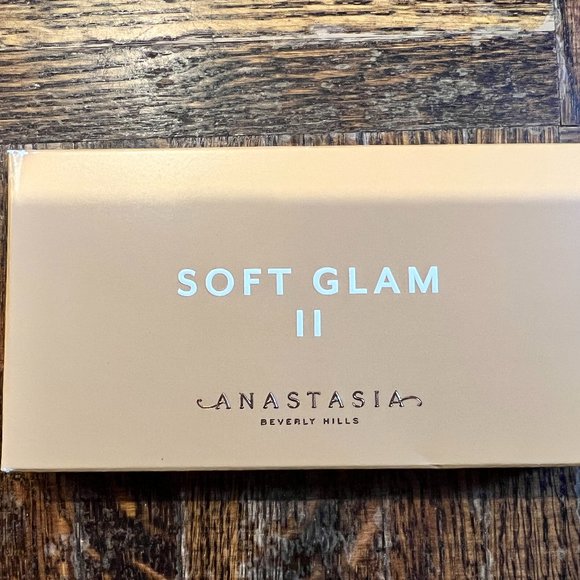 Anastasia Beverly Hills ABH Mini Soft Glam II Eye Shadow Palette *BNIB - Picture 1 of 2